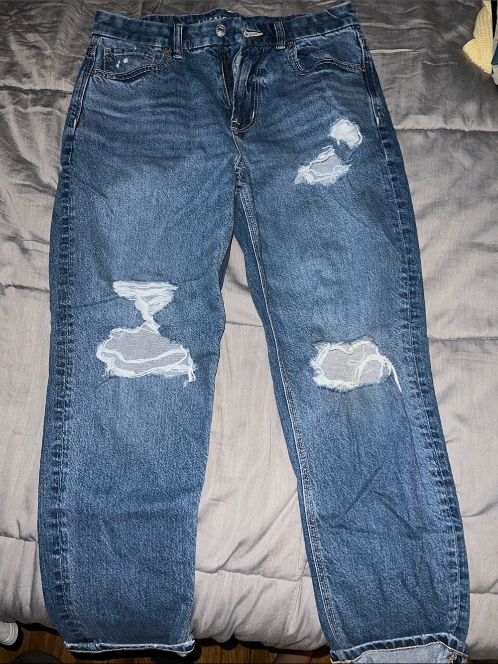 AE curvy mom jean